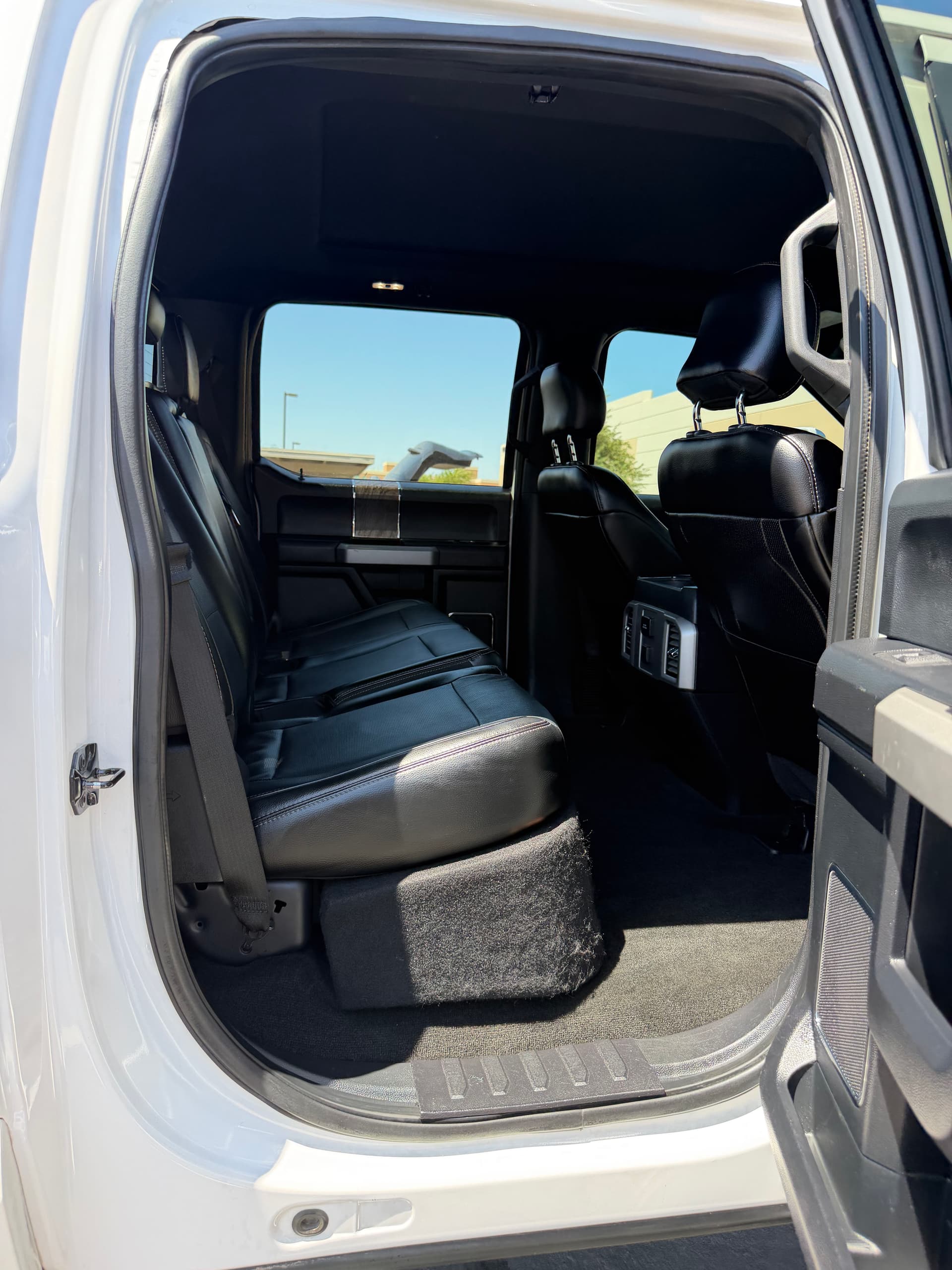 Gallery photos for Full Interior and Exterior Detail on a Lifted Ford Super Duty: Image #5