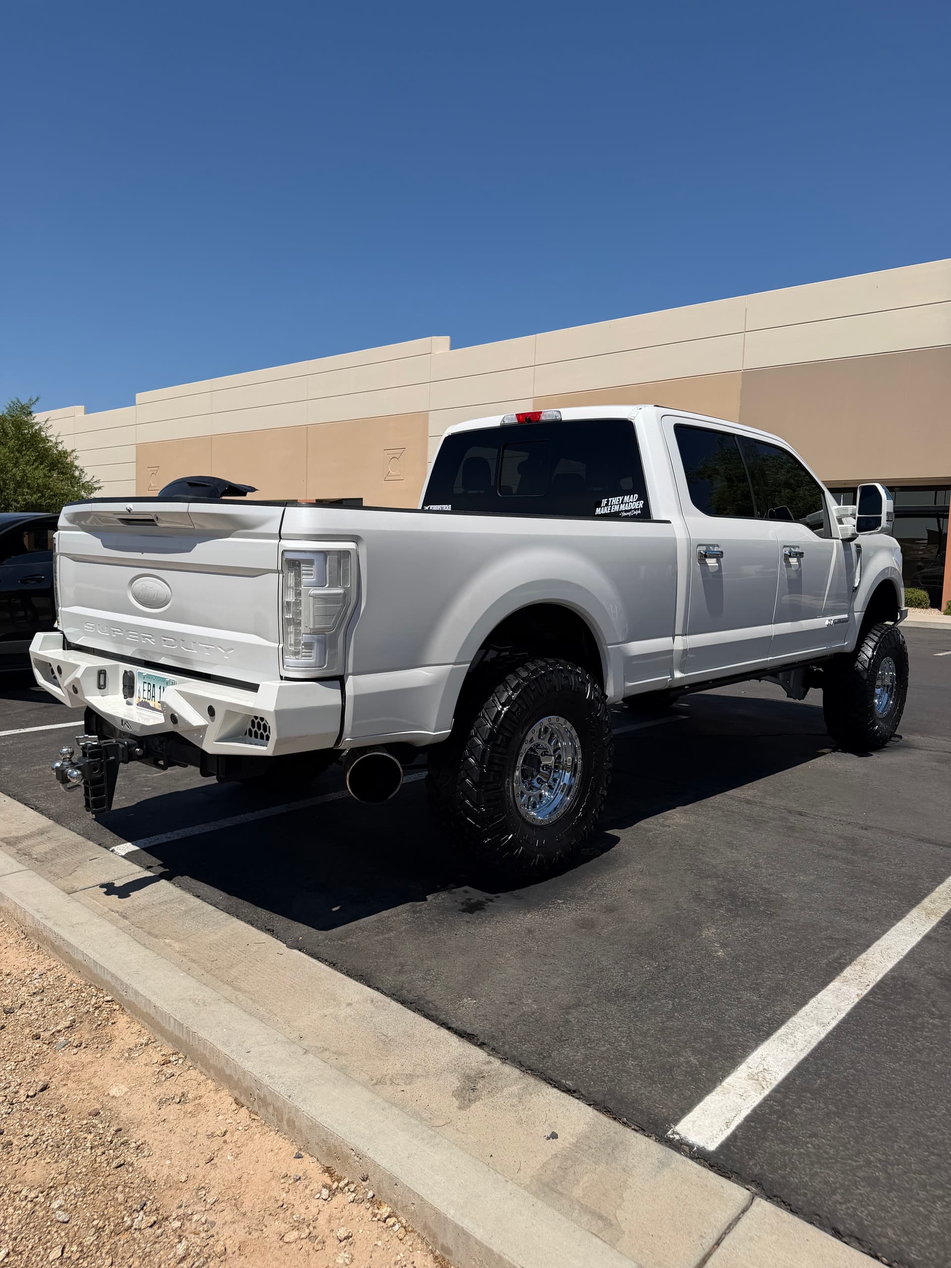 Gallery photos for Full Interior and Exterior Detail on a Lifted Ford Super Duty: Image #6
