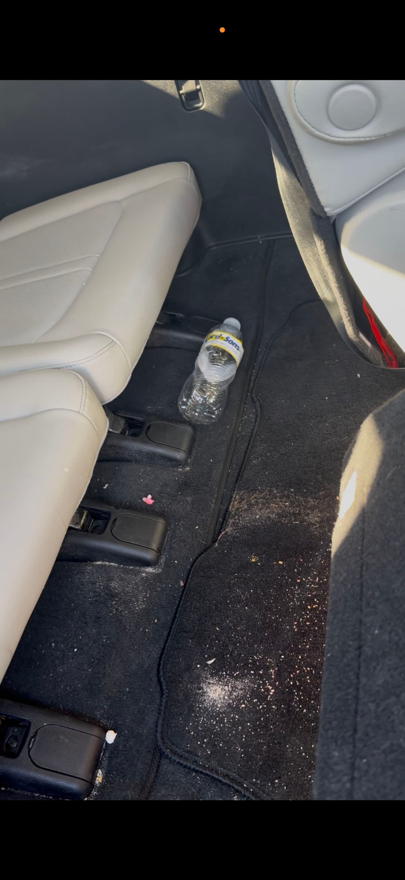 Gallery photos for Kia Sorento Full Interior Detail Before and After: Image #4
