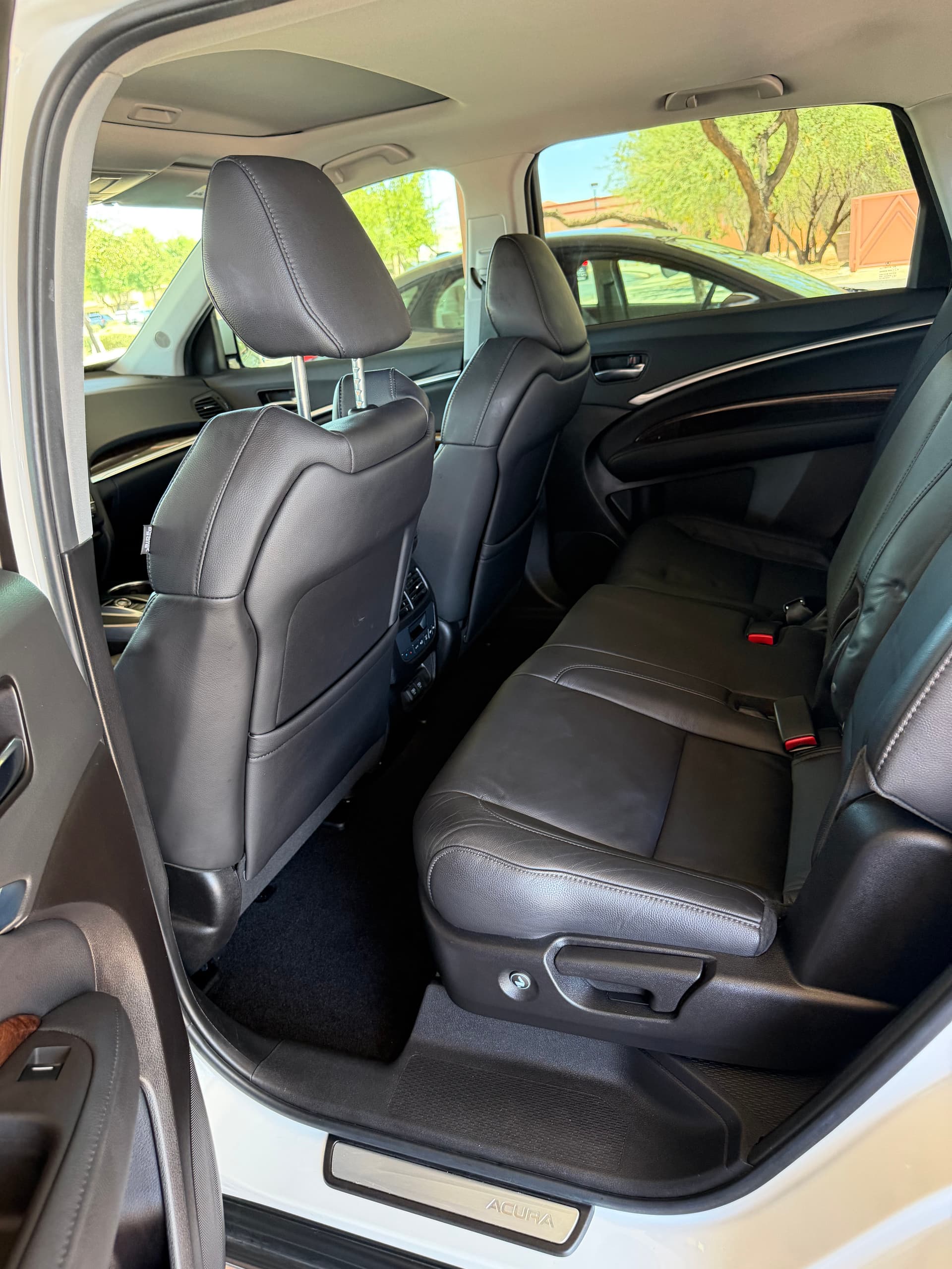Gallery photos for Acura MDX Full Detail Done Right in Arizona Heat: Image #4