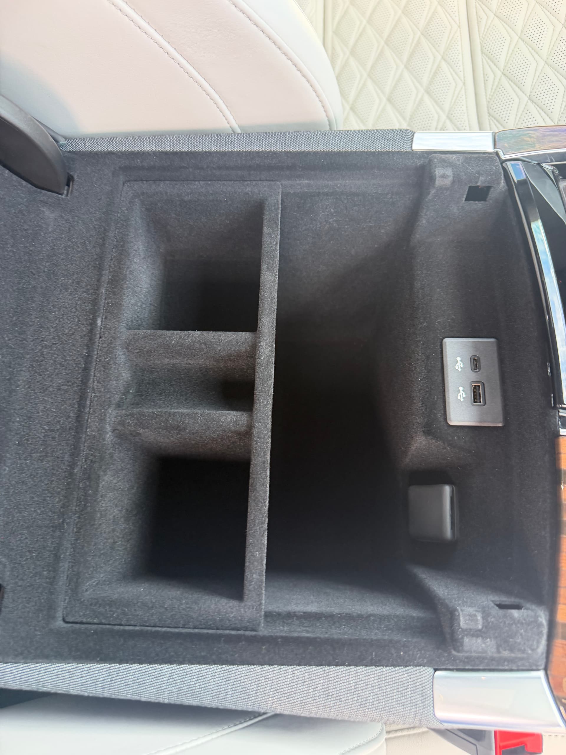 Gallery photos for Cadillac Escalade Full Detail with Ceramic Sealant in Surprise AZ: Image #6