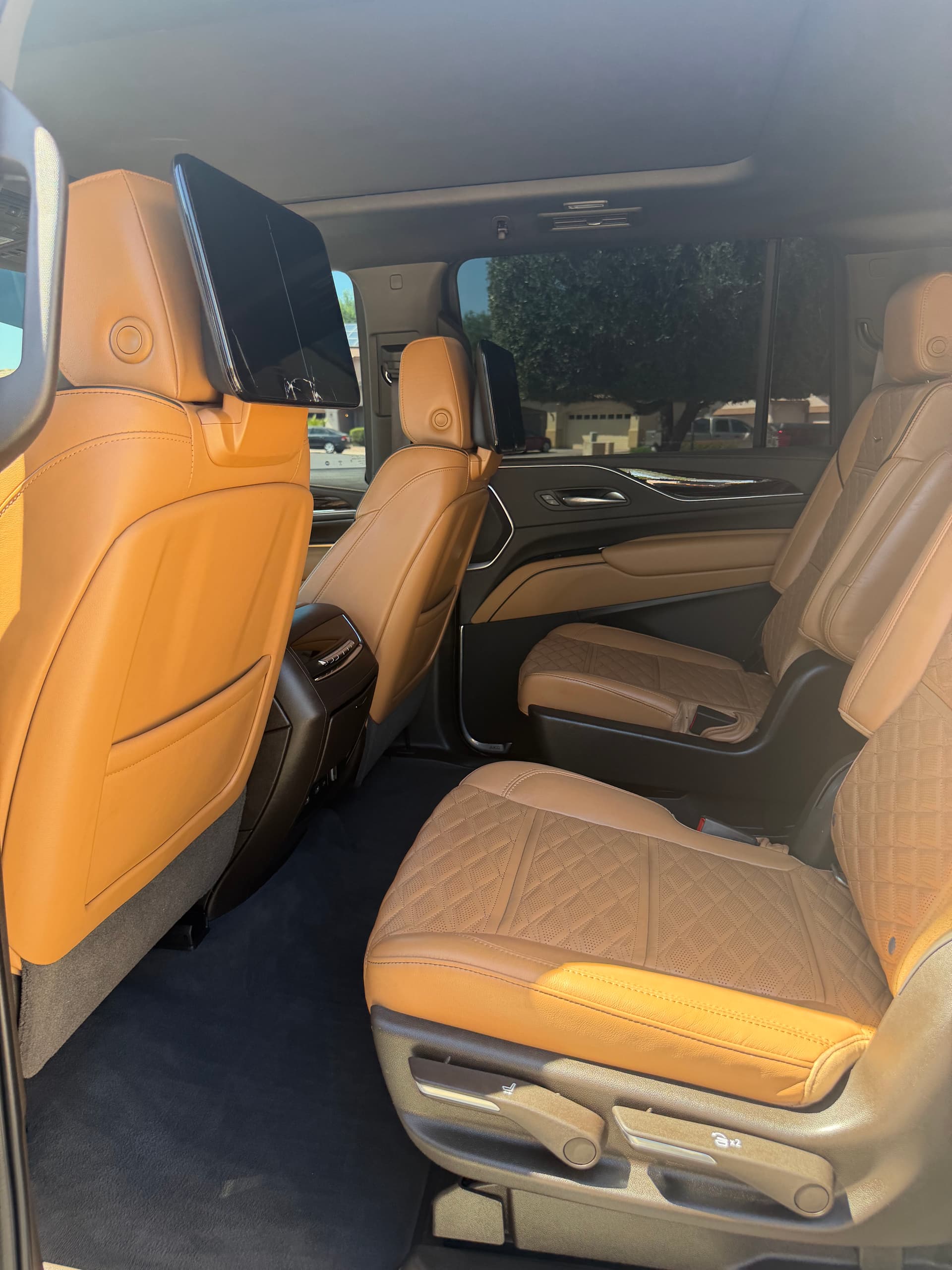 Gallery photos for Cadillac Escalade Gets Full Detail Treatment in Goodyear: Image #1