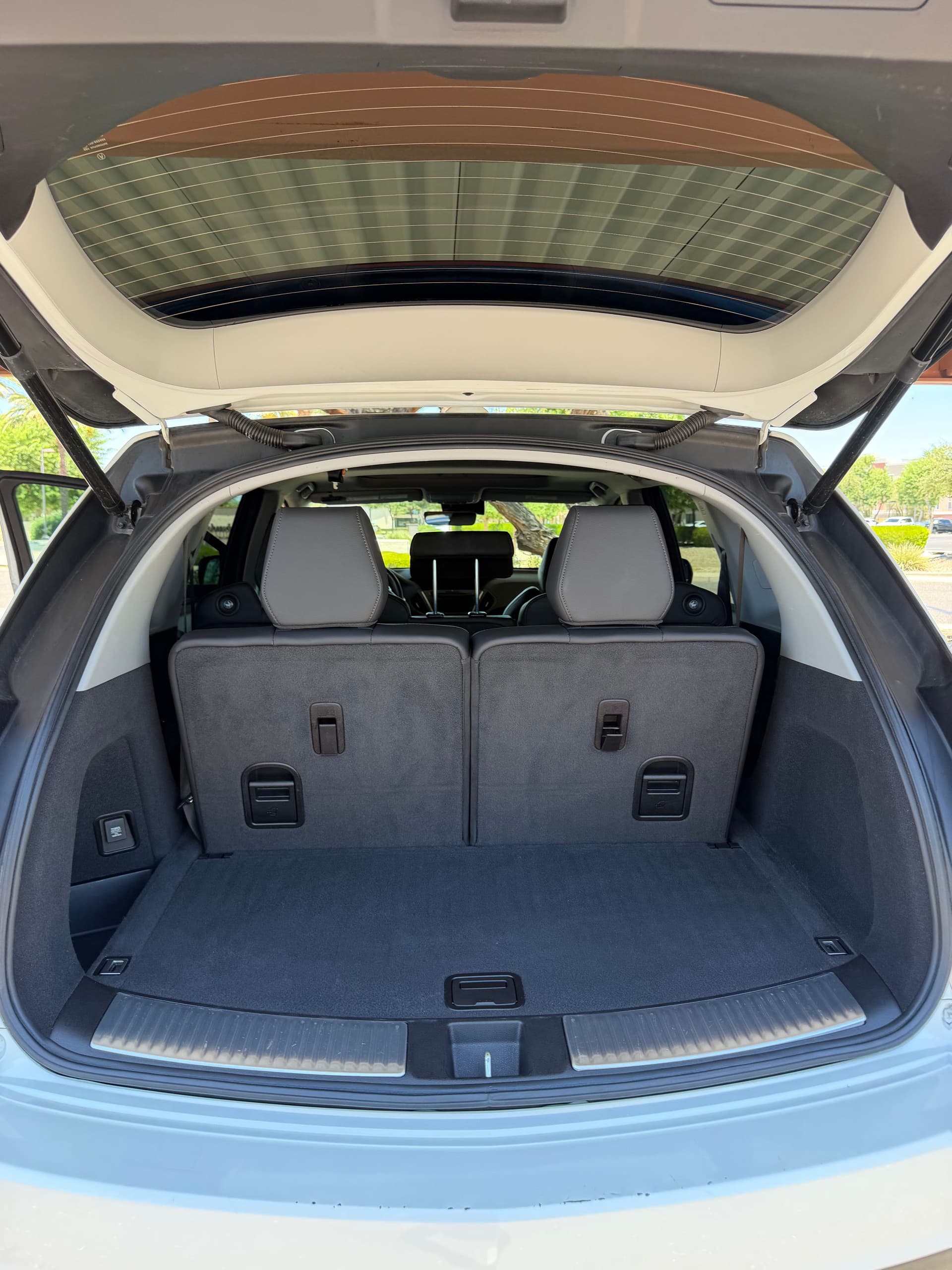 Gallery photos for Acura MDX Full Detail Done Right in Arizona Heat: Image #6