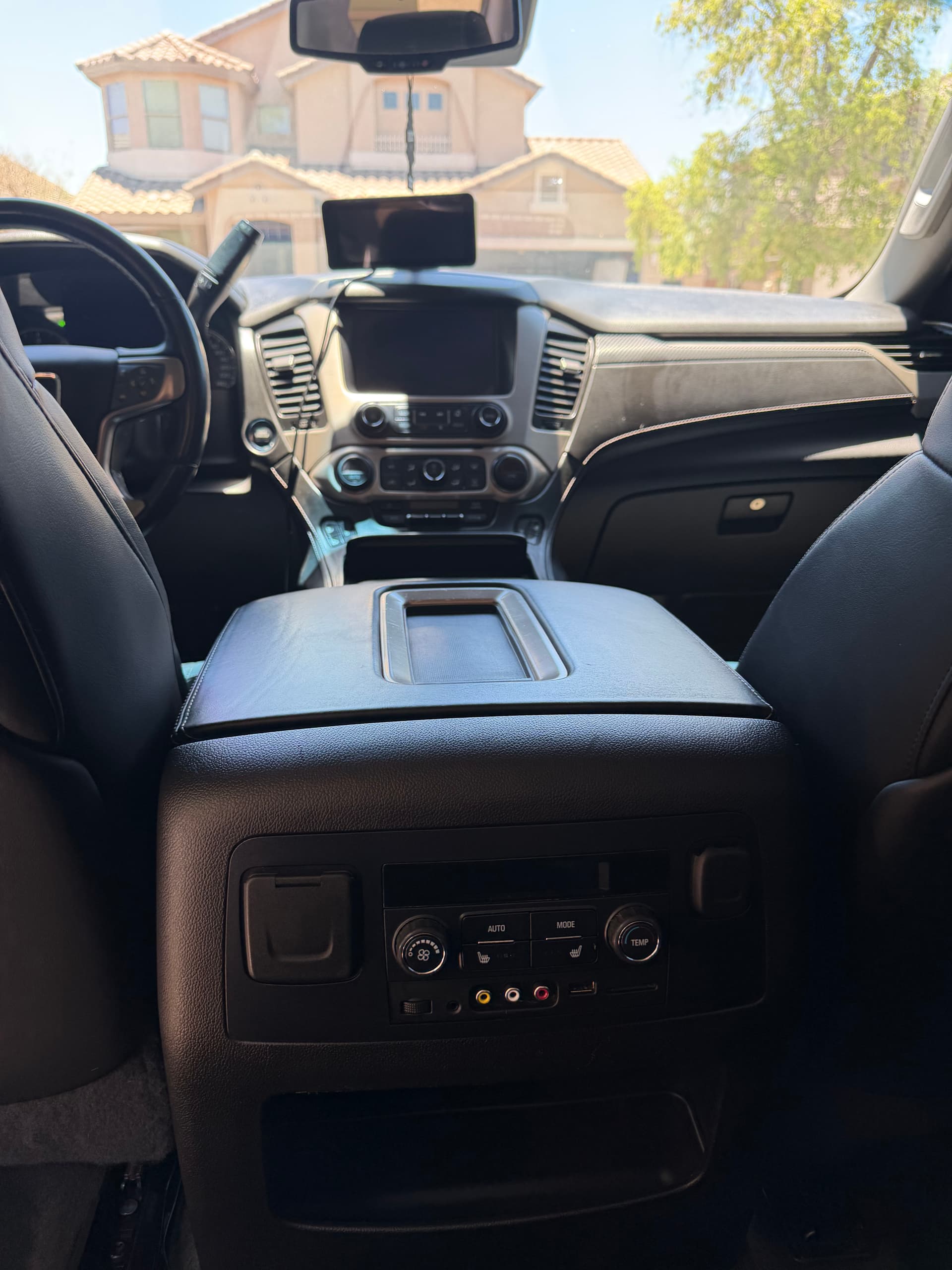 Gallery photos for Full Restore Detail on a GMC Yukon Denali in Peoria AZ: Image #3